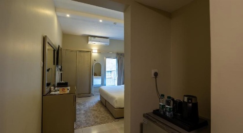 Aliqbal Hotel image 35